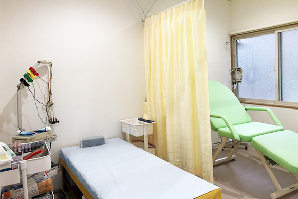 赤井内科呼吸器クリニック　処置室